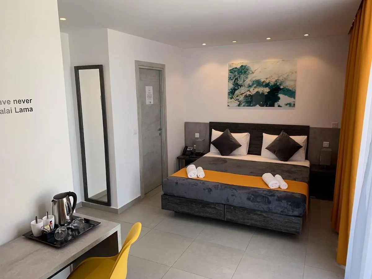 Гостевой дом Life Inn Suites Сент Джулианс